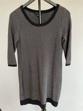 Ann Taylor Navy & White Sweater Dress Medium 3/4 Sleeves Button Detail Hem